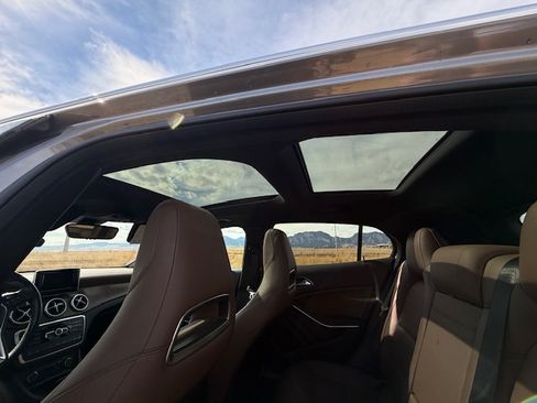 Used 2015 Mercedes-Benz GLA 250 image 6