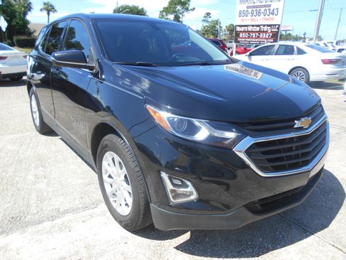 Used 2018 Chevrolet Equinox LT image 3
