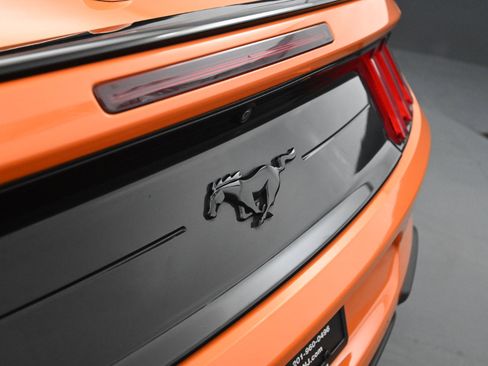 Used 2020 Ford Mustang Premium image 12