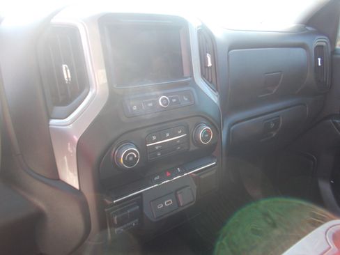 Used 2021 Chevrolet Silverado 1500 W/T image 5