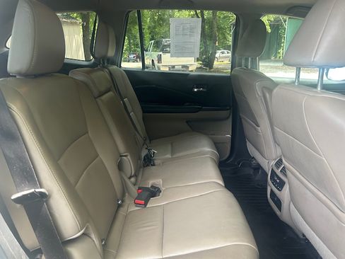 Used 2016 Honda Pilot AWD EX-L image 28