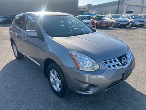 Used 2013 Nissan Rogue AWD image 3