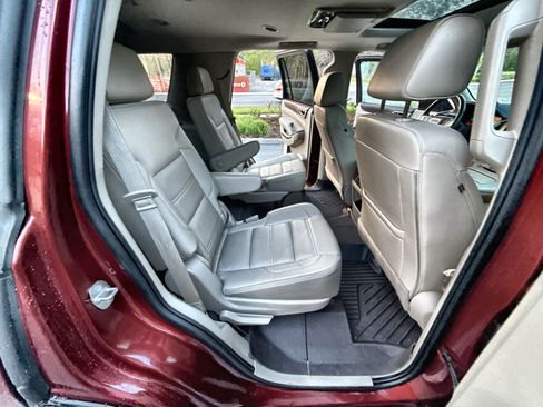 Used 2018 GMC Yukon 2WD Denali image 9