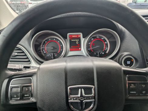 Used 2019 Dodge Journey SE image 10