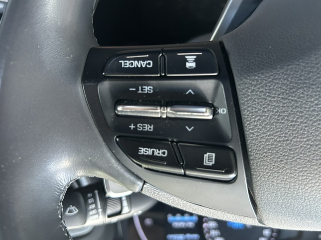 Used 2018 Hyundai Ioniq Hybrid Limited w/ Ultimate Pkg FWD image 10