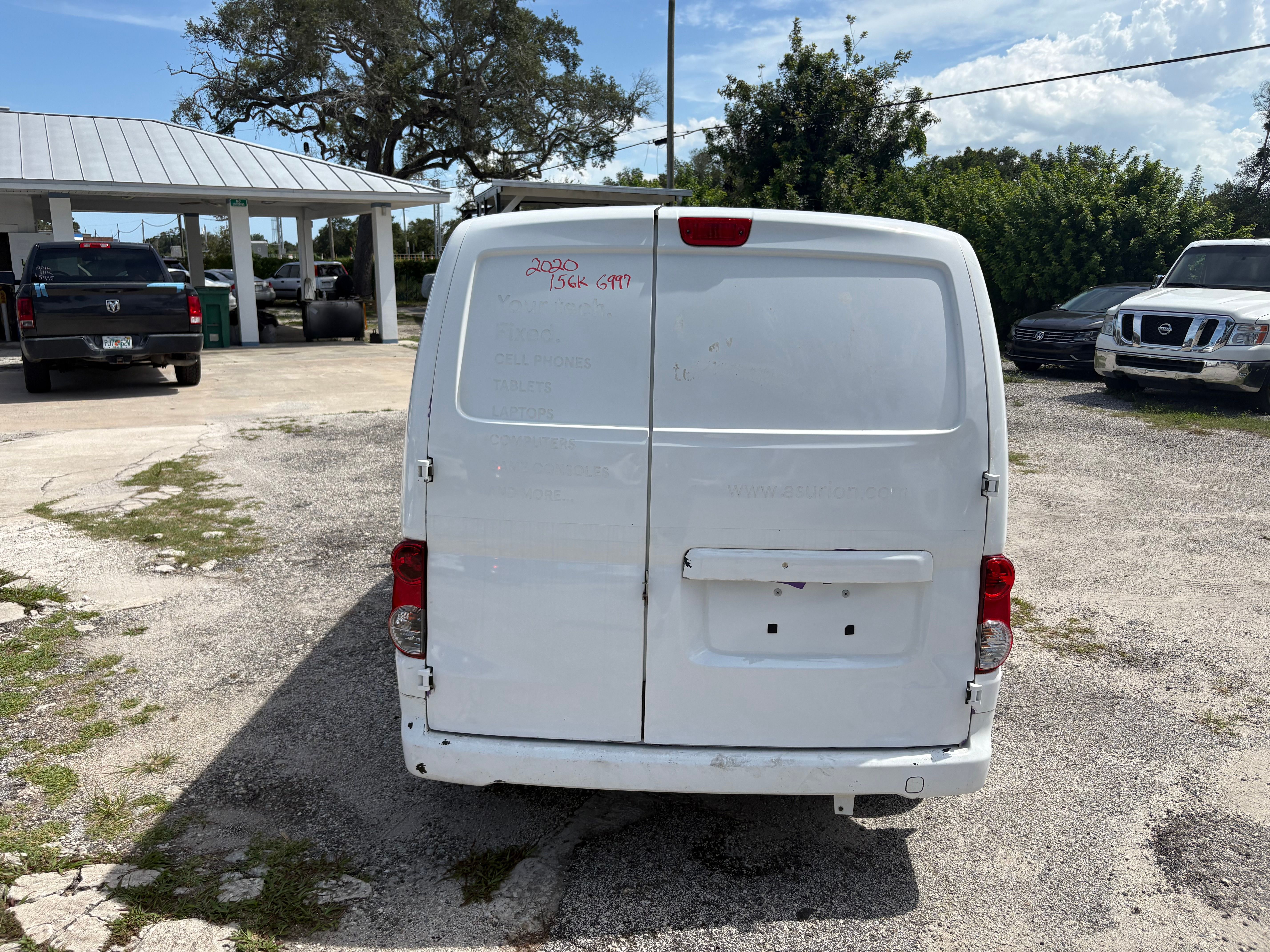 Used 2020 Nissan NV200 S FWD image 4