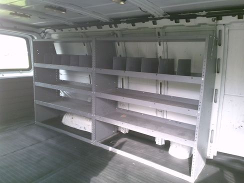 Used 2018 Chevrolet Express 3500 LS image 4