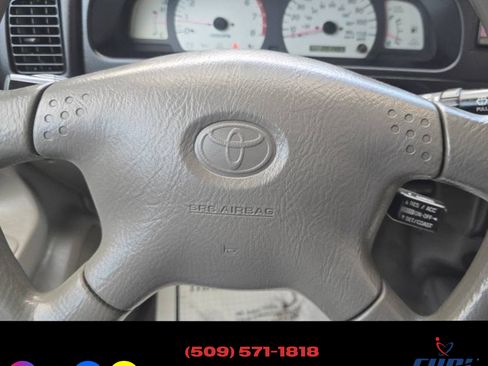 Used 2004 Toyota Tacoma PreRunner image 12
