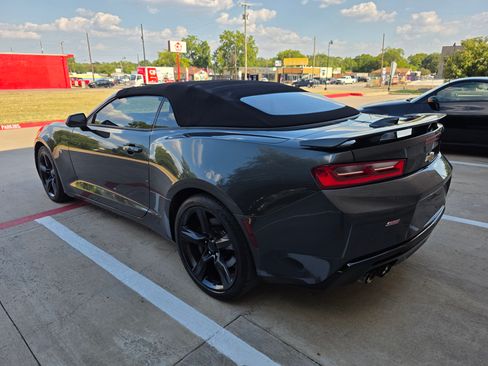 Used 2016 Chevrolet Camaro SS Convertible RWD image 18