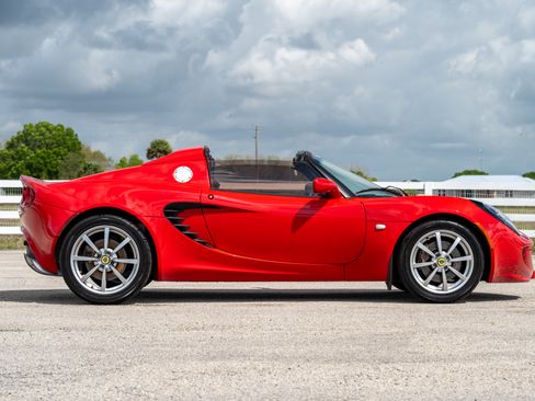 Used 2005 Lotus Elise image 15