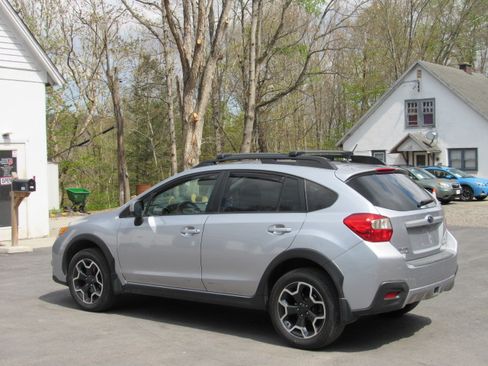 Used 2014 Subaru XV Crosstrek 2.0i Premium AWD/4WD image 5