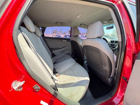 Used 2016 Hyundai Accent SE Hatchback FWD image 18