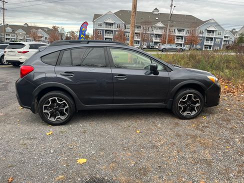 Used 2015 Subaru XV Crosstrek 2.0i Premium image 2