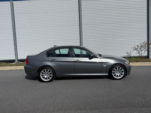 Used 2011 BMW 328i xDrive image 8