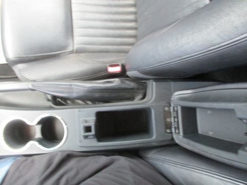 Used 2005 Ford Thunderbird 50th Anniversary RWD image 36
