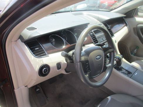Used 2012 Ford Taurus SEL image 8