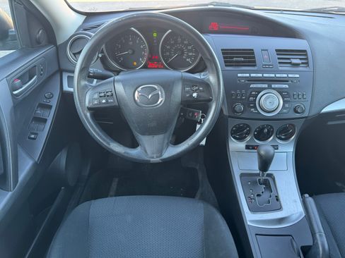 Used 2010 MAZDA MAZDA3 i Touring image 21