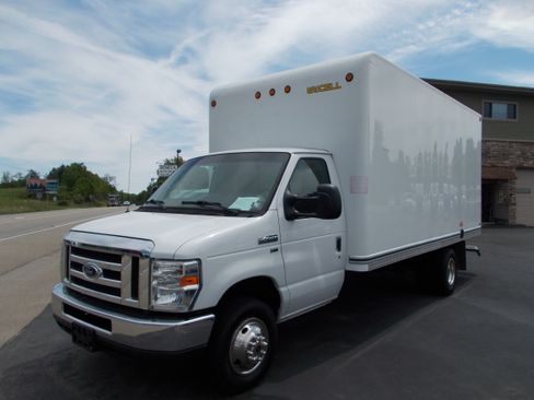Used 2016 Ford E-350 and Econoline 350 XL image 1
