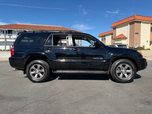 Used 2007 Toyota 4Runner Limited image 18
