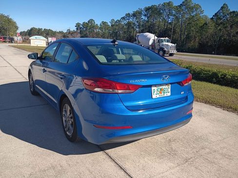 Used 2017 Hyundai Elantra SE image 14