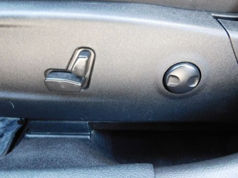 Used 2022 Dodge Charger SXT AWD image 10