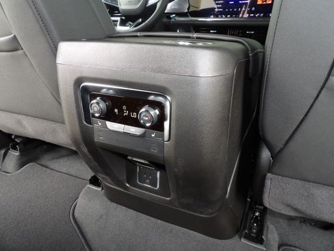 New 2026 Chevrolet Tahoe Premier image 35