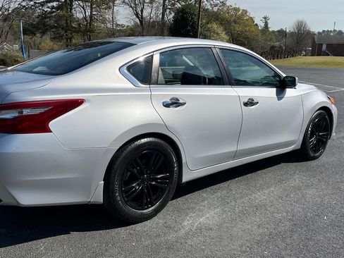 Used 2018 Nissan Altima 2.5 S image 6