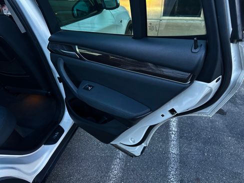 Used 2015 BMW X3 xDrive28i image 15