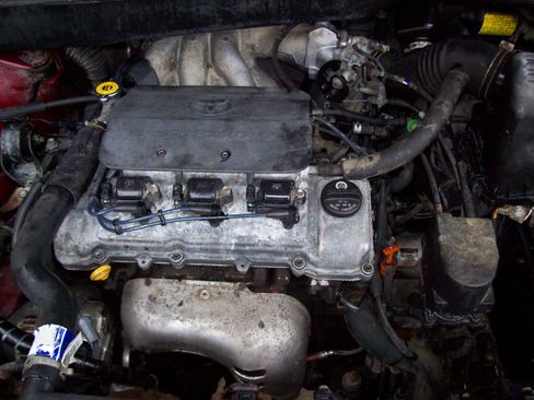 Used 2000 Toyota Sienna LE image 20