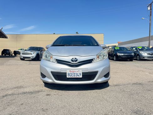 Used 2012 Toyota Yaris 2-Door Hatchback FWD image 13