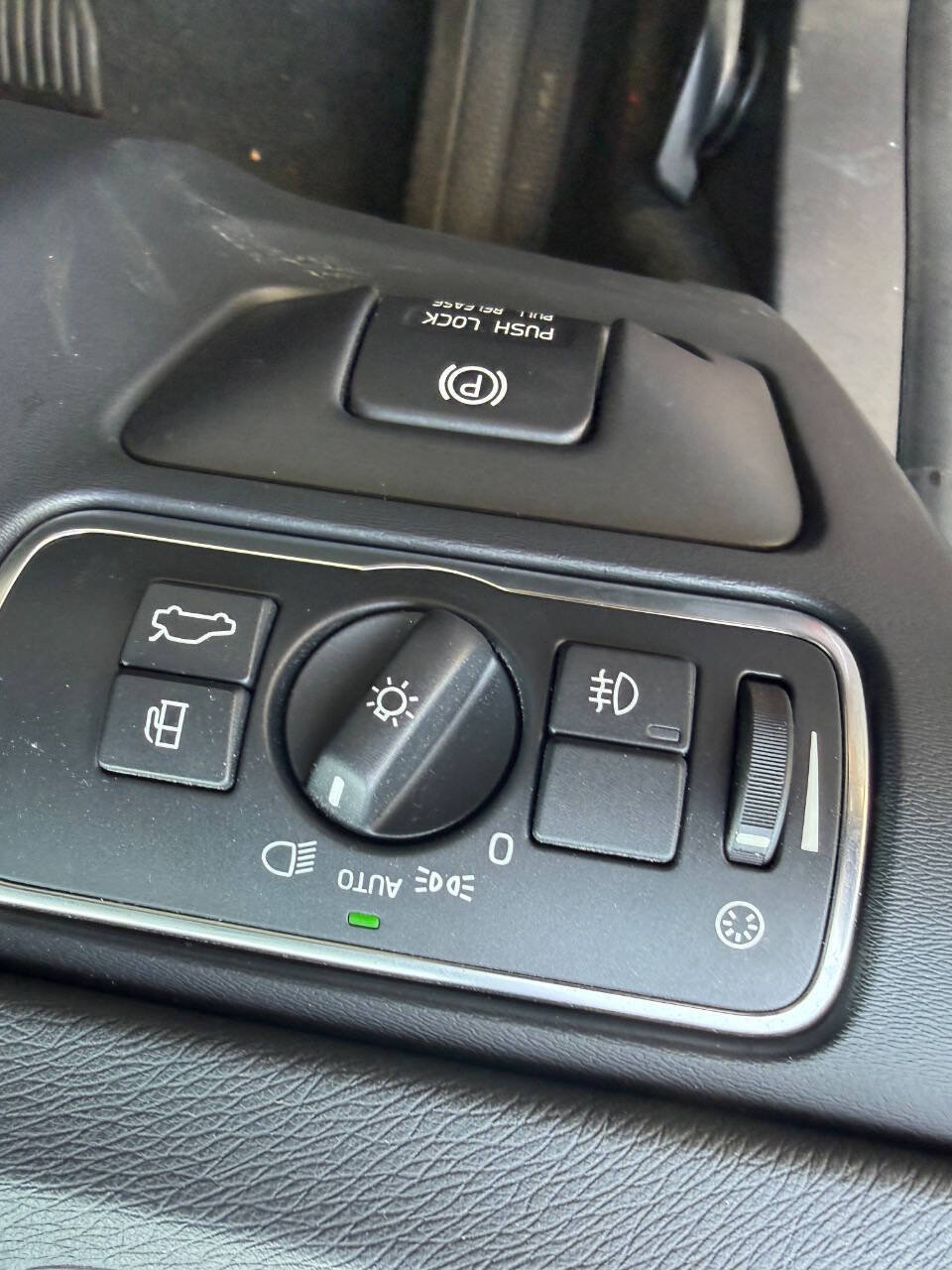 Used 2015 Volvo S60 T6 FWD image 24
