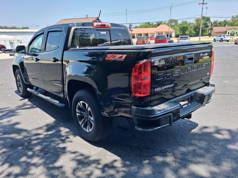 Used 2021 Chevrolet Colorado 4x4 Crew Cab Z71 image 2
