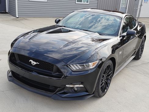 Used 2016 Ford Mustang GT Premium image 1