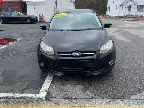 Used 2014 Ford Focus Titanium Hatchback FWD image 1