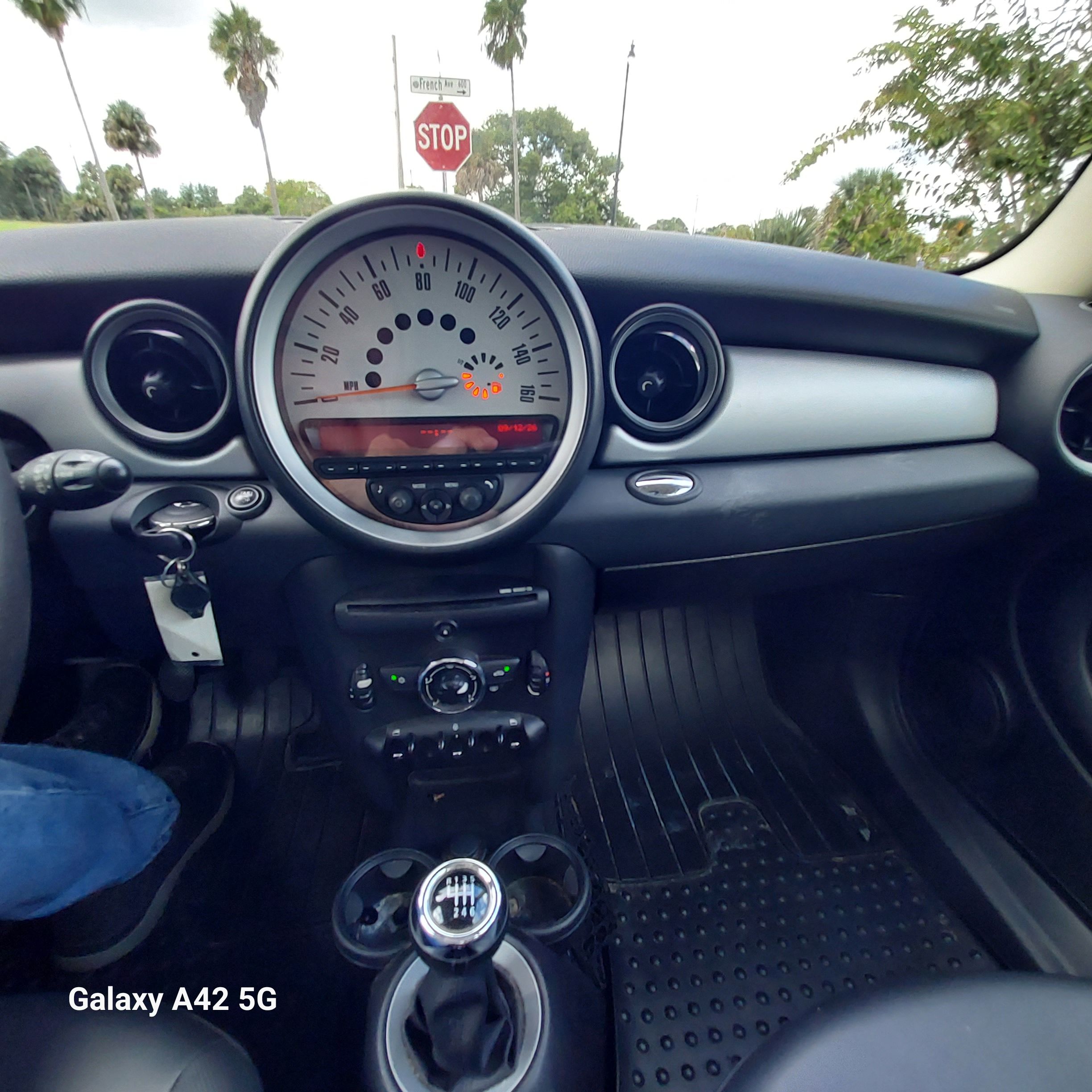 Used 2011 MINI Cooper Hardtop FWD image 8