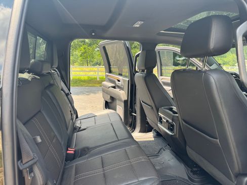 Used 2024 Chevrolet Silverado 3500 High Country AWD/4WD image 13