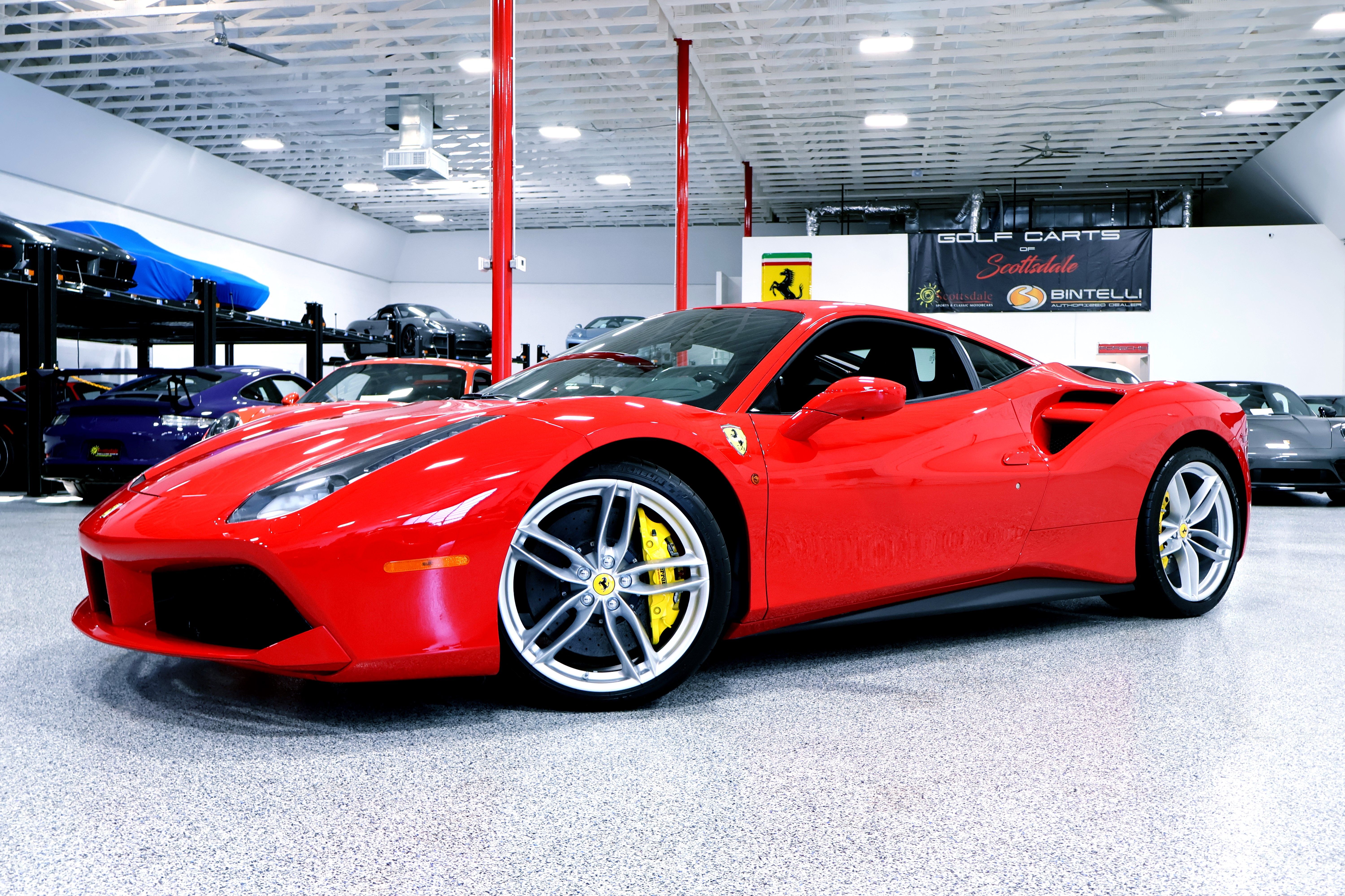 Used 2018 Ferrari 488 GTB RWD image 4