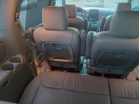 Used 2007 Toyota Sienna XLE image 14