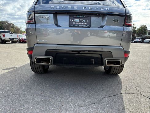 Used 2020 Land Rover Range Rover Sport SE image 18