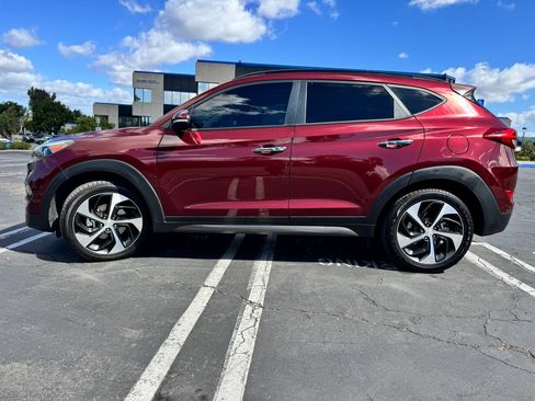 Used 2016 Hyundai Tucson AWD/4WD image 7