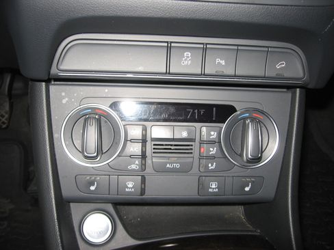 Used 2016 Audi Q3 2.0T Premium Plus image 9