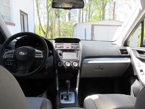 Used 2015 Subaru Forester 2.5i Premium AWD/4WD image 18