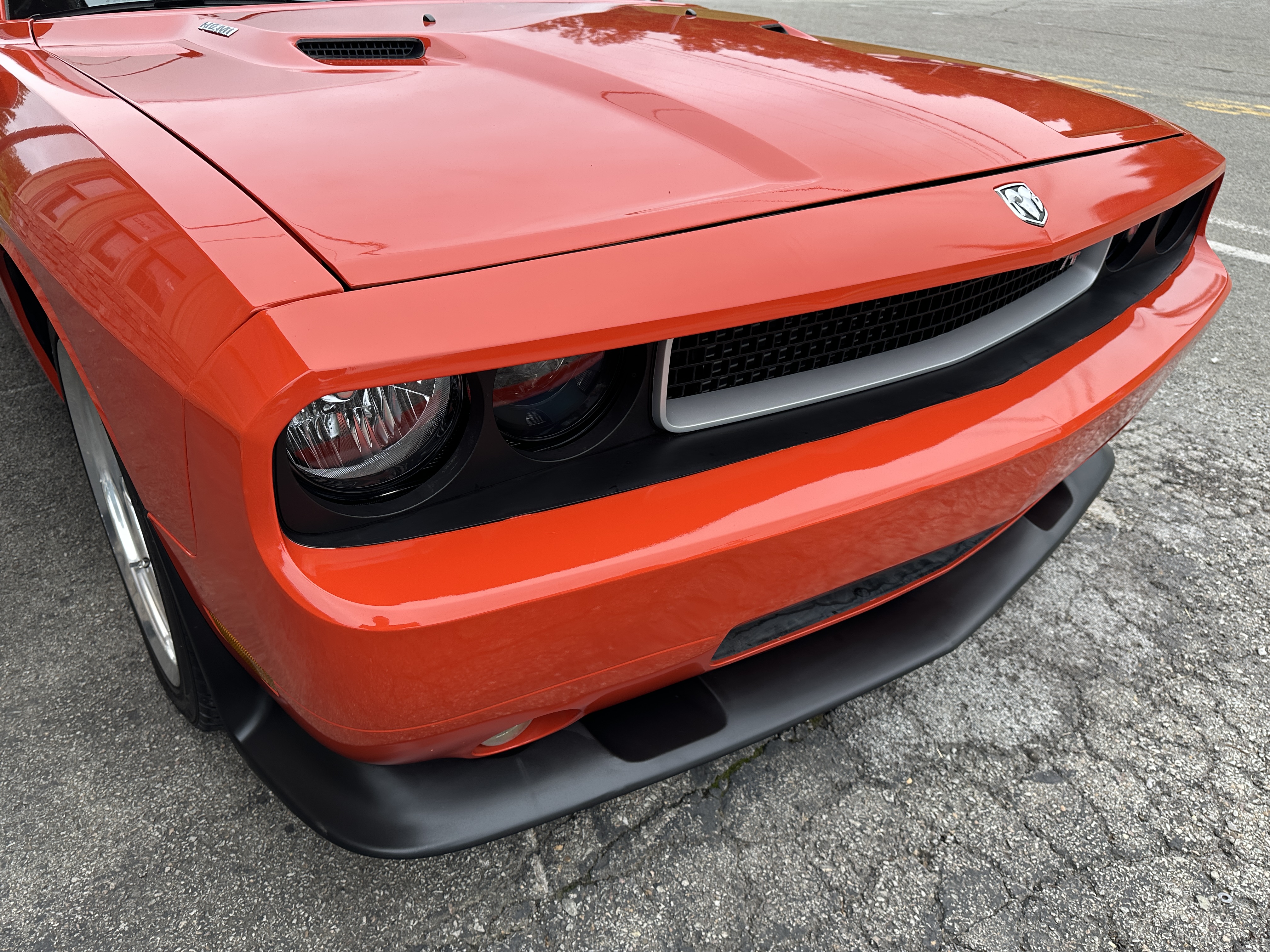 Used 2010 Dodge Challenger R/T RWD image 11