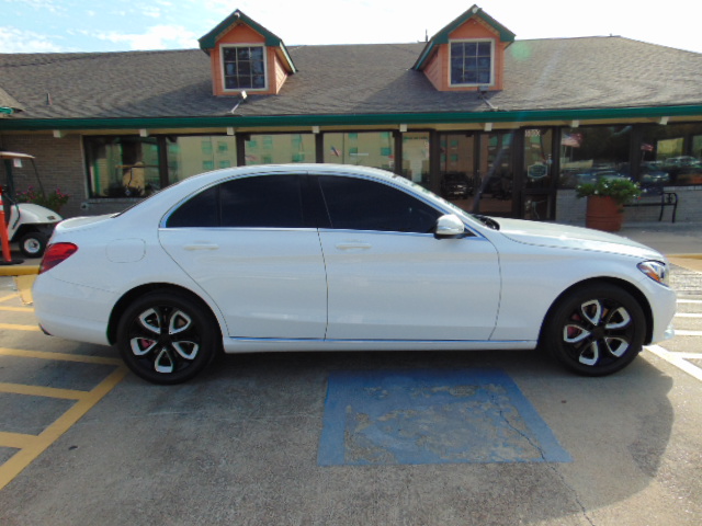 Used 2015 Mercedes-Benz C 300 4MATIC Sedan image 10