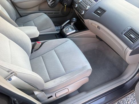 Used 2010 Honda Civic LX Sedan image 11