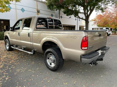 Used 2007 Ford F250 XLT image 2