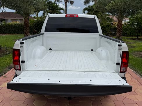 Used 2021 RAM 1500 4x4 Crew Cab Classic SLT image 5