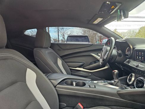 Used 2021 Chevrolet Camaro LT1 image 21