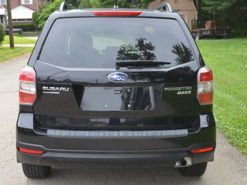 Used 2015 Subaru Forester 2.5i Premium AWD/4WD image 4