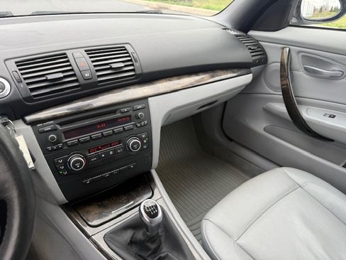 Used 2009 BMW 128i image 29